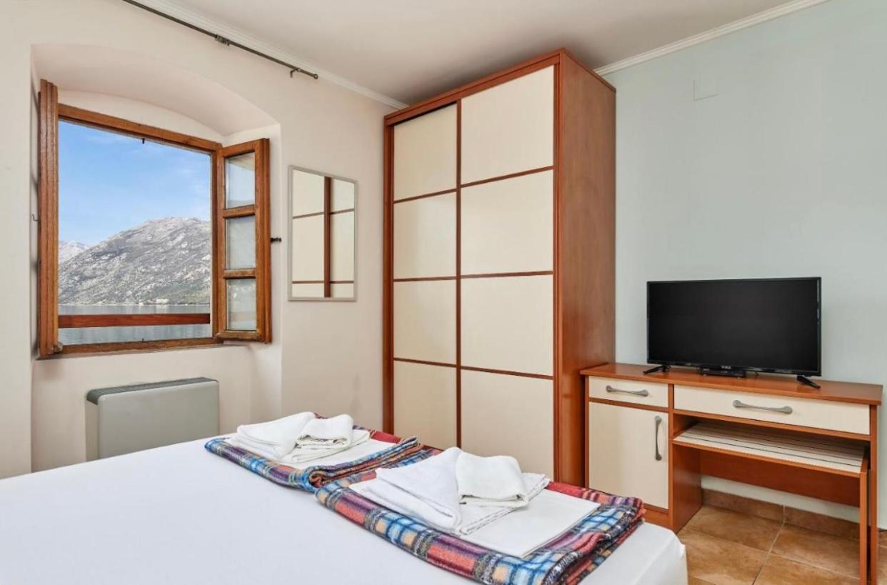 Apartments Barba Kotor Exterior foto